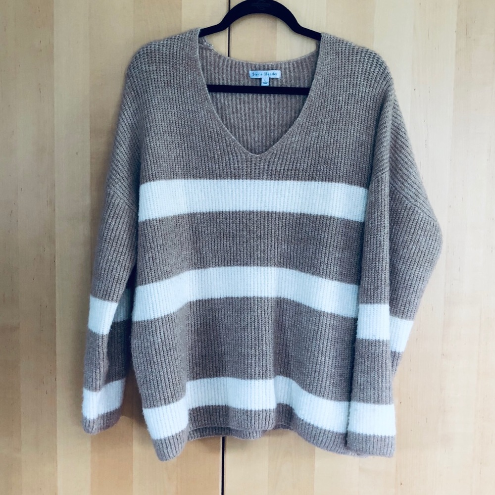 Stevie Hender sweater